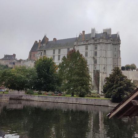 Halte Douillette Au Coeur De La Ville Châteaudun Εξωτερικό φωτογραφία